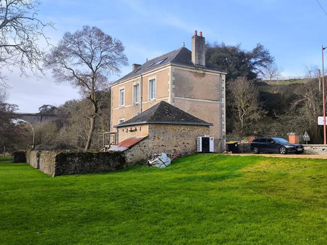? Charme et panorama sur la Sarthe – Superbe maison ancienne rénovée avec grand jardin, à 5 minutes de Sablé sur Sarthe