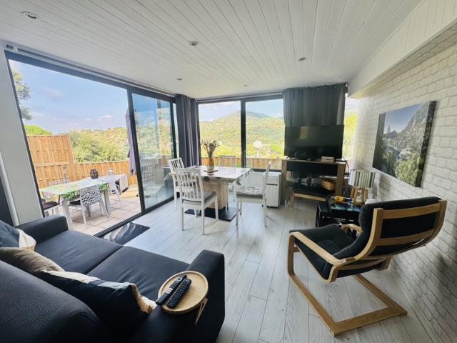 Charme et tranquillité Jolie maison avec vue sur les colli