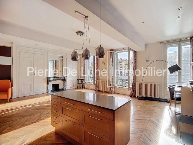 Vue Saône et Fourvière, appartement 112 m² Quai St Vincent 110m² Lyon 1er
