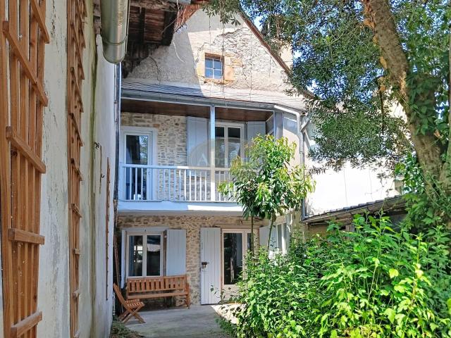 Charme & jardin 165m² Oloron Sainte Marie