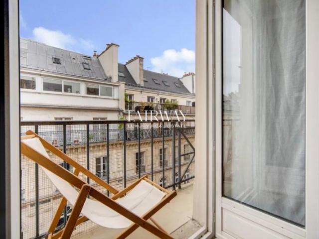 Charme parisien et rénovation soignée – 134 m² avec balcon