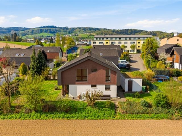 CHARME UND RUHE FREISTEHENDES EINFAMILIENHAUS IN DOTTIKON