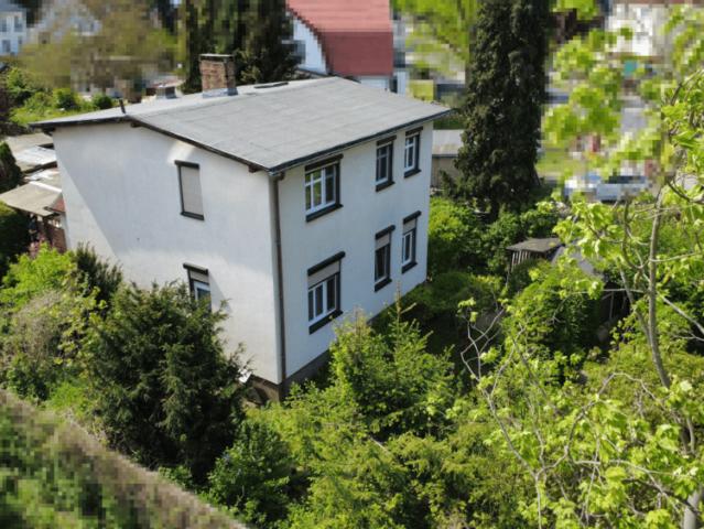 CHARMEBOLZEN* Einfamilienhaus mit Traumgarten in sehr beliebter Lage