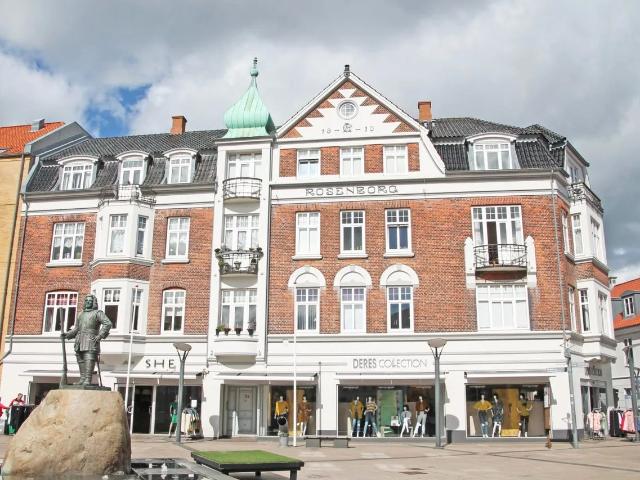 Charmerende 2 værelses i gågaden i Frederikshavn