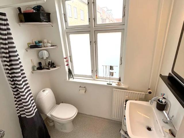 Charmerende 2 værelses lejlighed i Aalborgs Vestby