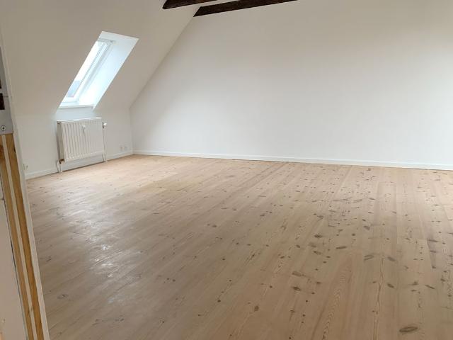 Charmerende 2 værelses taglejlighed 91 m² i Vejle