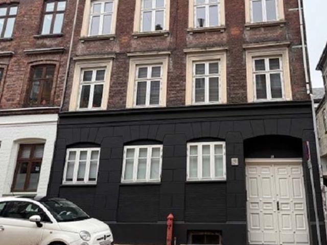 charmerende 3 værelses lejlighed i hjertet af odense