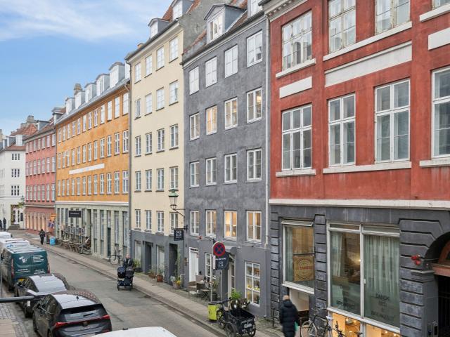 Charmerende kontorlejemål i hjertet af København K få minutter fra Nørreport