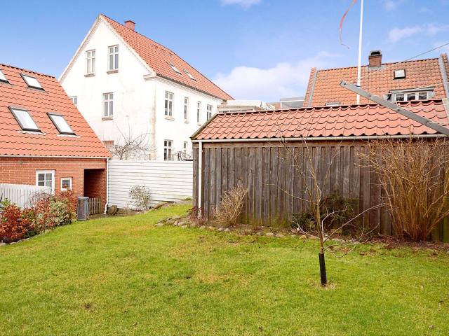 Charmerende lille rækkehus i Skanderborg centrum