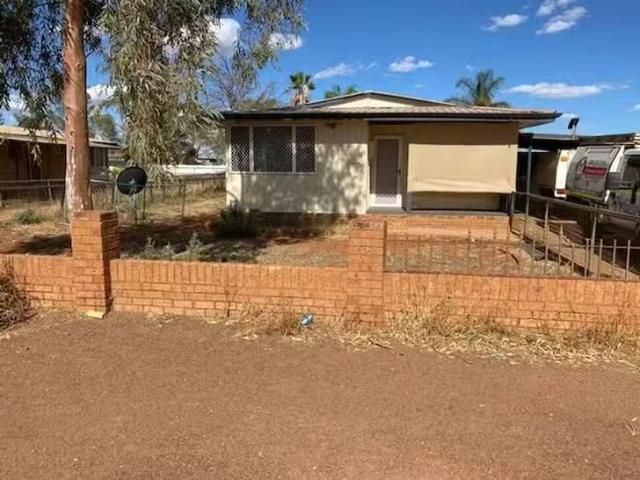 Charming 4/41 Tower Street, Leonora, WA 6438