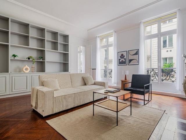 Charming 4 Bedroom Apartment in the Heart of Paris, Paris Amsterdam Apartments for Rent