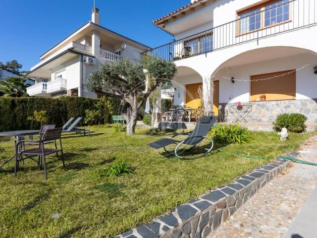Charming 4 bedroom house in rural Mas Ram