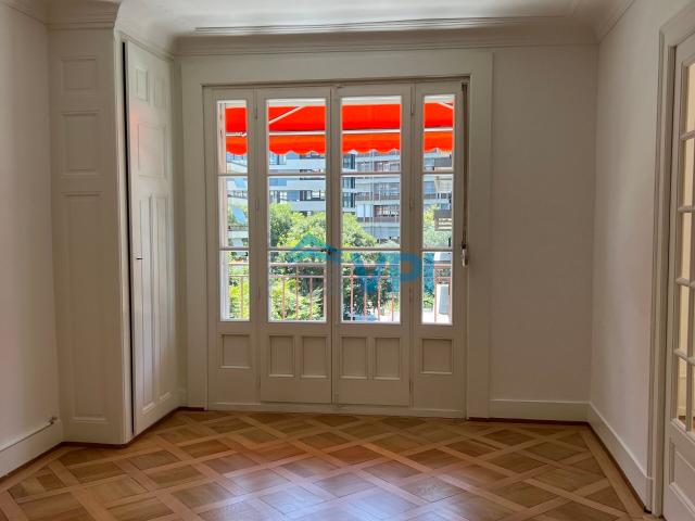 Charming 4.5 room apartment with balcony in Champel
