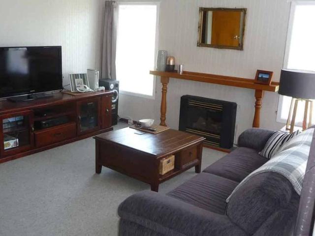 Charming 4BR Home in Hamilton East!