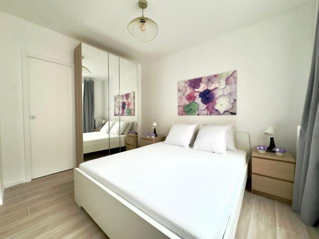 Charming 4P Apartment Facing Eiffel Tower BM, Paris Amsterdam Apartments for Rent