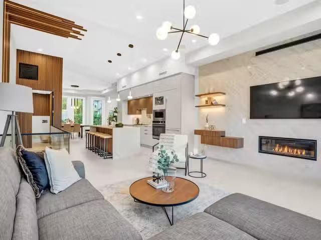 Charming 5 BR 1/2 Duplex for rent in West Vancouver, West Vanc.