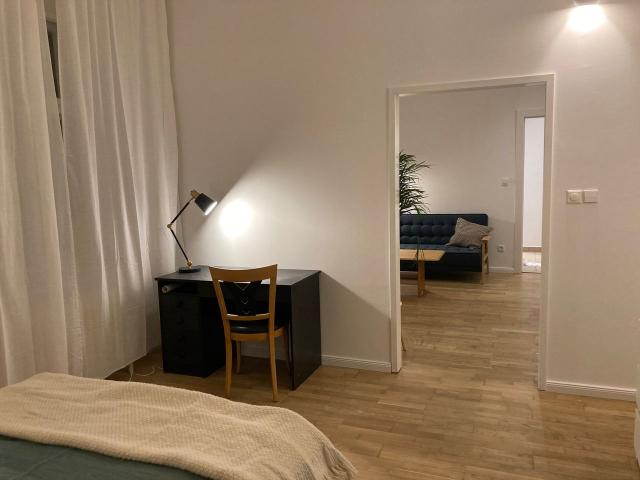 Charming 65m2 flat Ku'damm area newly renovated, Berlin Amsterdam Apartments for Rent