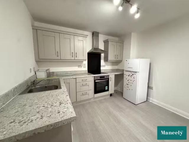 Rental! 158e Moore Street