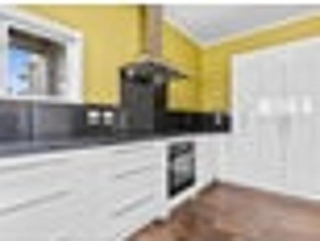 Charming 1930's Villa Versatile Family Home