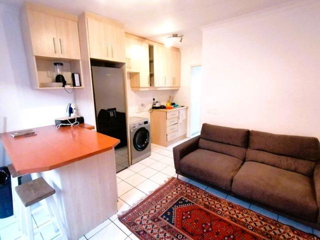 Charming 1 Bedroom 1st Floor Apartment