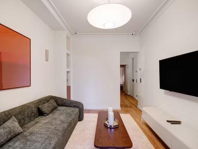 Charming 1 bedroom apartment in Montmartre, Paris Amsterdam Apartments for Rent