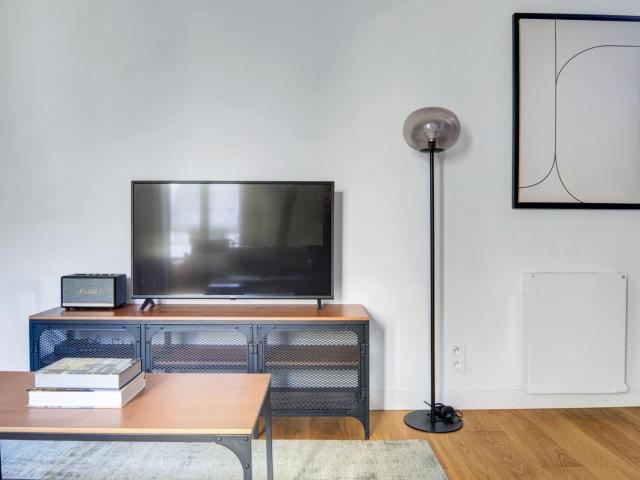 Charming 1 Bedroom Apartment in Paris