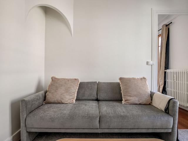 Charming 1 Bedroom Retreat in Paris, Paris Amsterdam Apartments for Rent