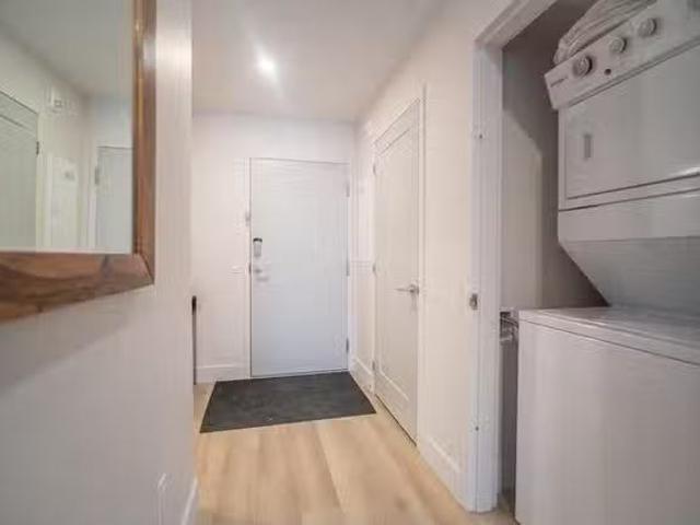 Rental! 1 BR Rue de La Pérade