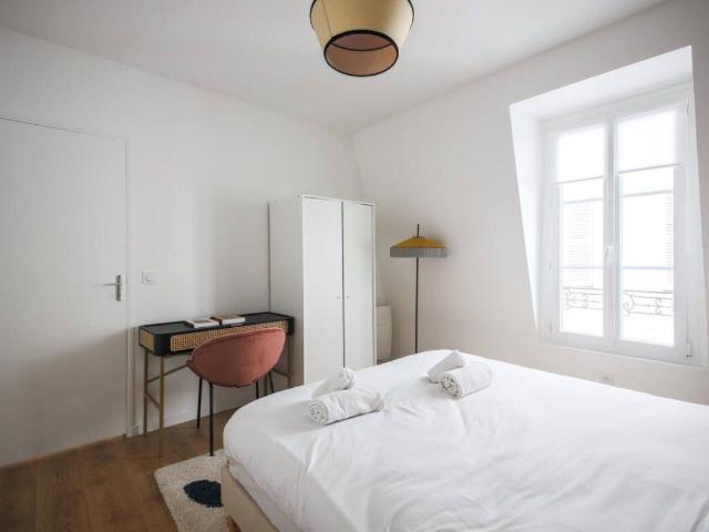 Charming 1BR Duplex with AC and Pets Allowed in the 15th Arrondissement, Paris Amsterdam Apartments for Rent
