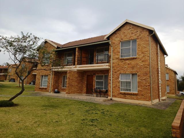 Charming 2 Bedroom,1 Bathroom Apartment in Sagewood Complex