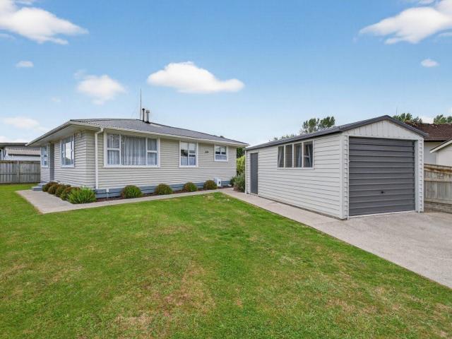 Charming 2 Bedroom
