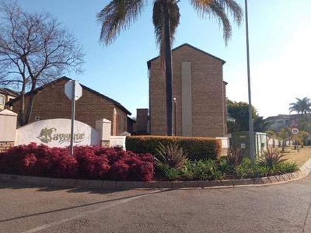 charming 2 bedroom apartment on the.