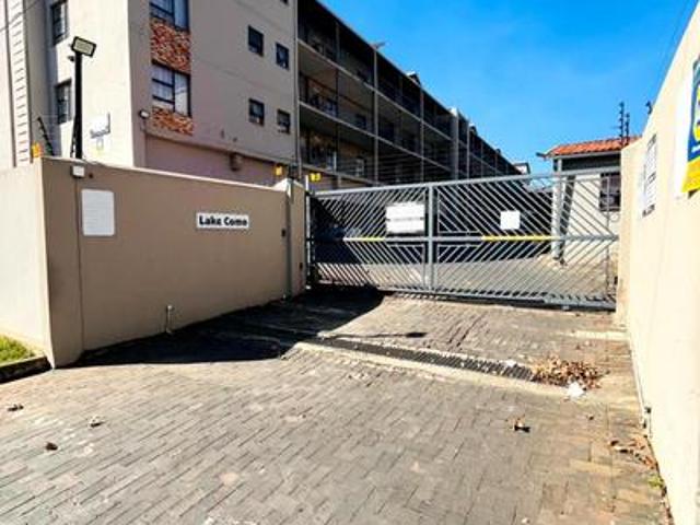 charming 2 bedroom apartment on the.