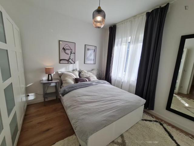 Charming 2 bedroom apartment in Halensee
