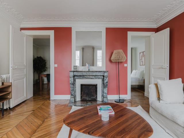 Charming 2 Bedroom Apartment in Paris