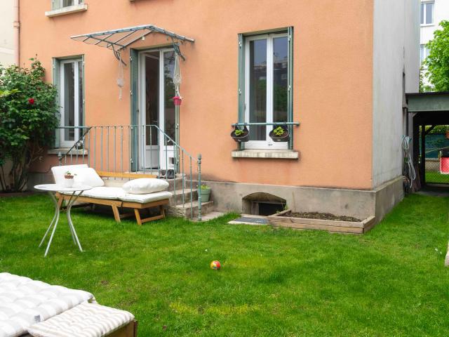 Charming 2 bedroom apartment with garden, 8 min from Paris