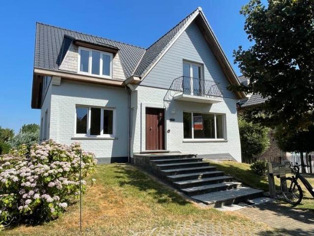 Charming 2 Bedroom Ground Floor Apartment in Quiet Wenduine