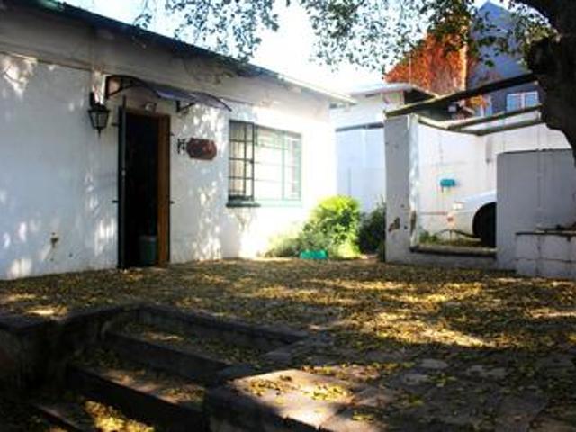 charming 2 bedroom family home on th.