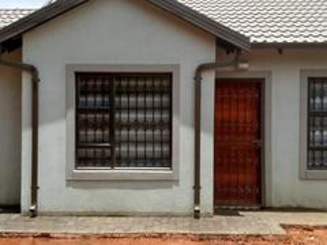 charming 2 bedroom family home on th.