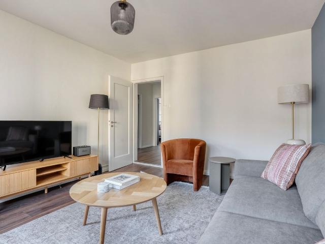Charming 2 Bedroom Furnished Apartment in Basel Iselin, Basel Amsterdam Apartments for Rent