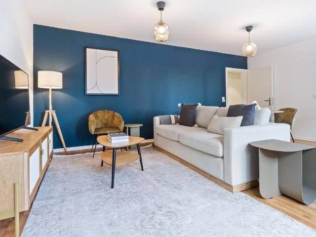 Charming 2 Bedroom Furnished Apartment in Oerlikon, Zurich Amsterdam Apartments for Rent