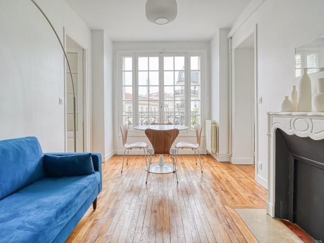 Charming 2 Bedroom Furnished Apartment Near Montmartre