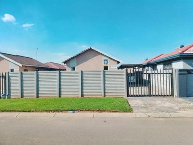 charming 2 bedroom house on the mark.