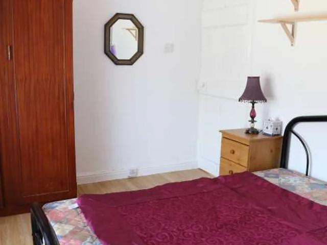 Charming 2 bedroom house to rent in North Central Area
