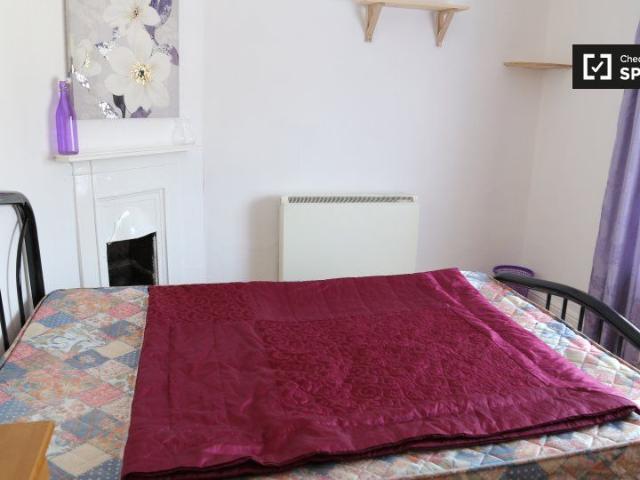 Charming 2 bedroom house to rent in North Central Area