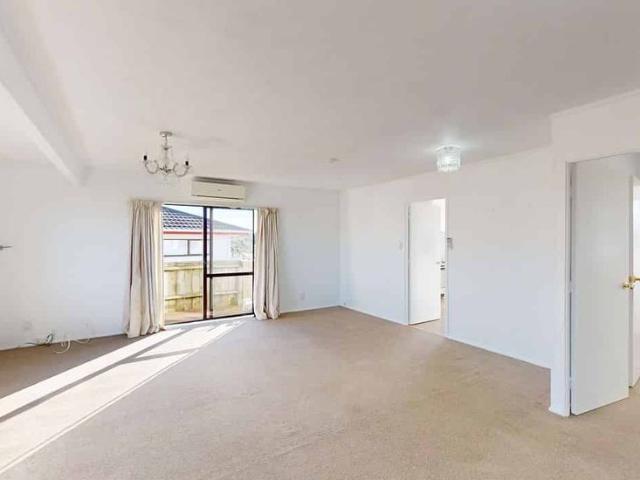 Charming 2 Bedroom Home for Rent at 41A Sunhaven Drive, Newlands, Wellington