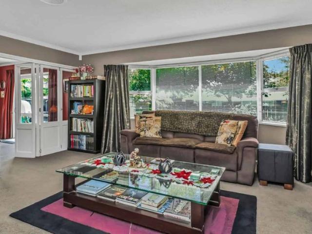 Charming 2 Bedroom Home for Rent in Huntsbury