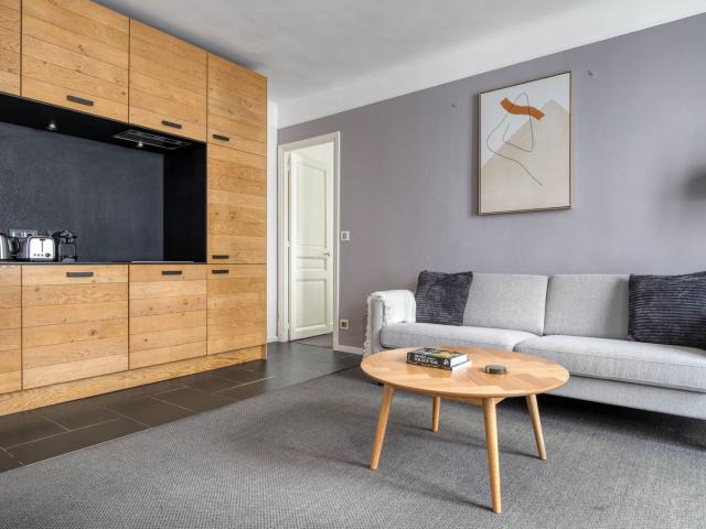 Charming 2 Bedroom Retreat in Vibrant Paris