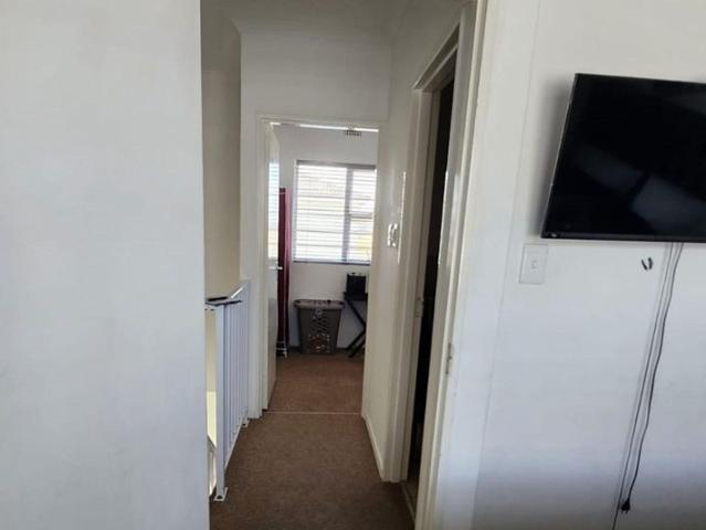 Charming 2 bedroom town house in Bardale village