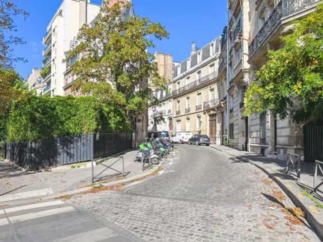 Charming 2 room studio near the Eiffel Tower!